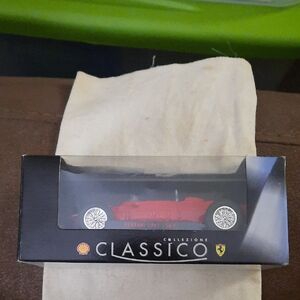 SHELL 1961 FERRARI 156 F1 Scale Model Car.